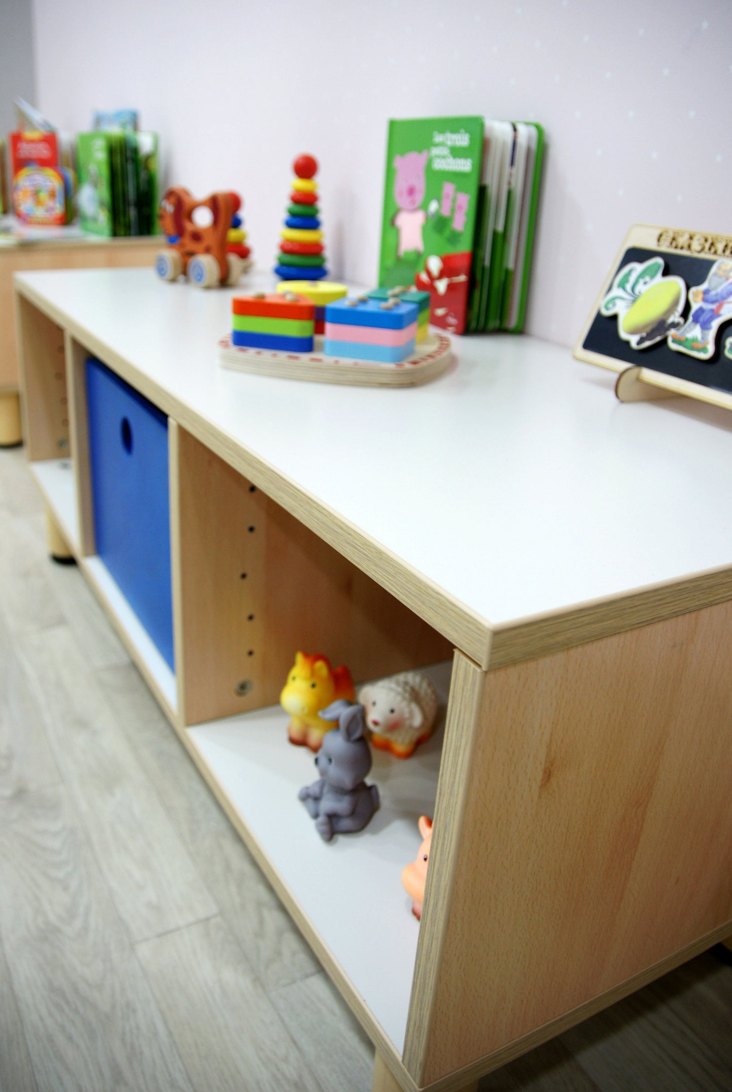 TODDLER 1-LAYER 3-COLUMN CABINET 40cm H (NL)