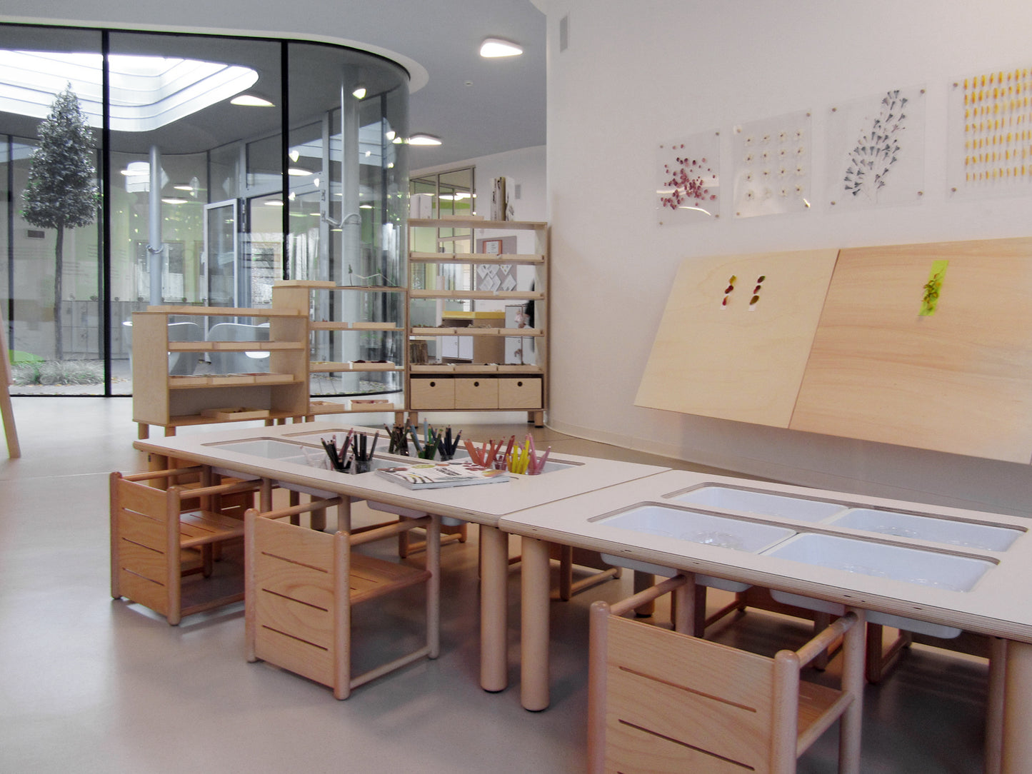 ALL-PURPOSE WOODEN CHAIR (NL)