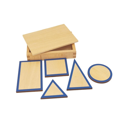 Montessori Bases for the Geometric Solids