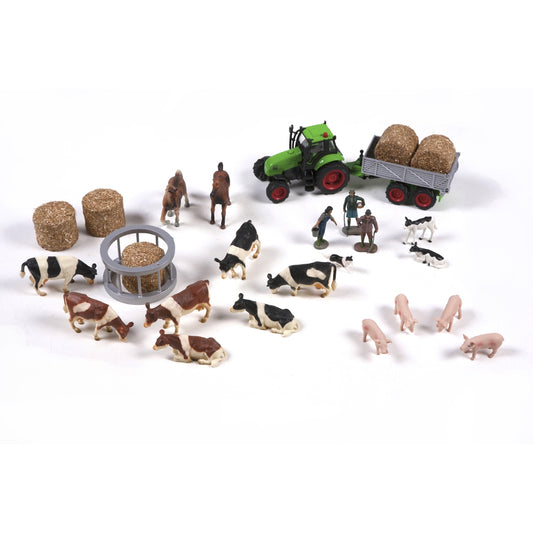 Nienhuis Montessori Spares The Farm: Set Of Farm Animals