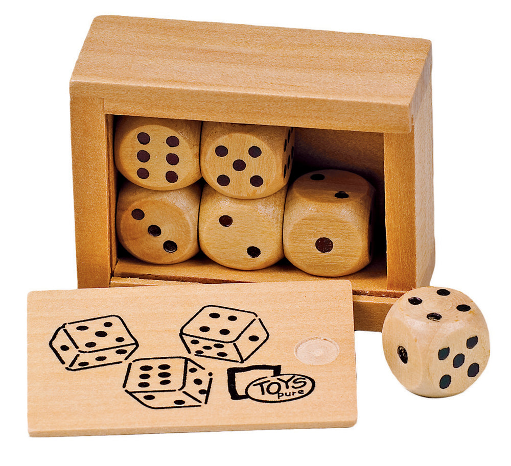 6 wooden dice in a wooden box