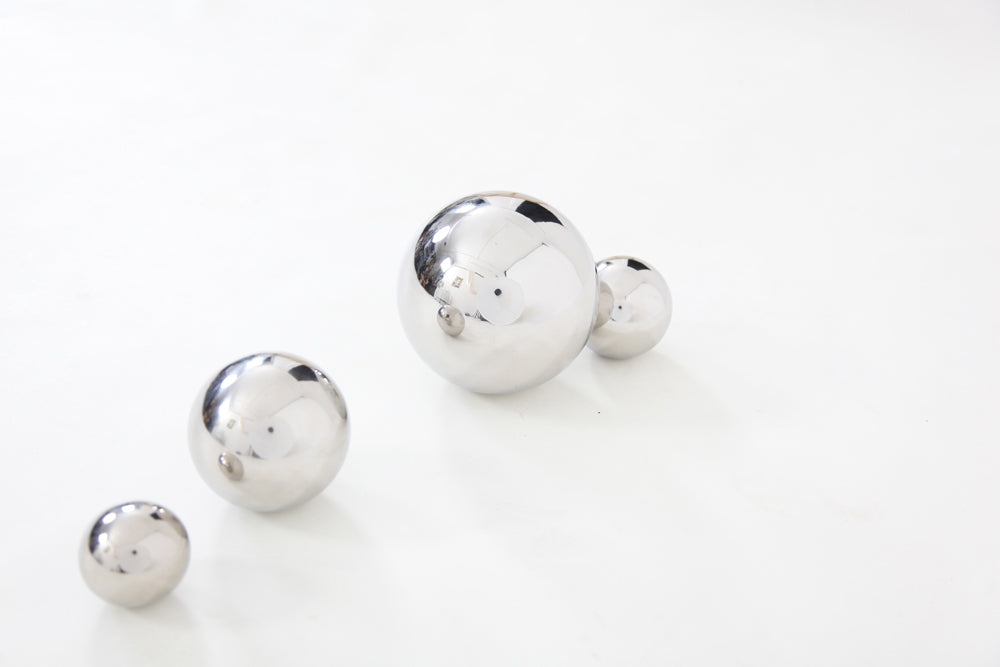 4 Metal Reflective Balls