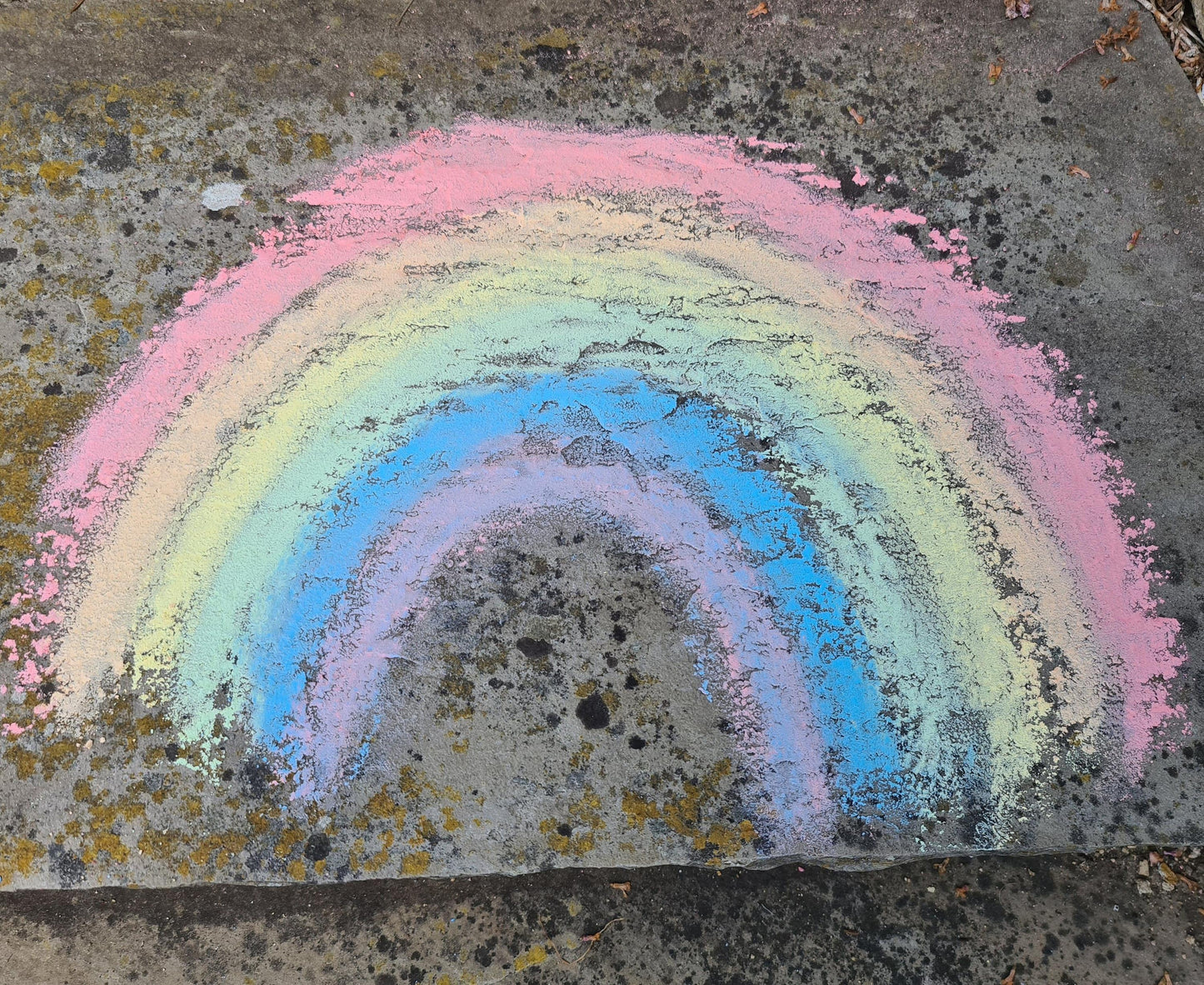 Pavement / playground chalk