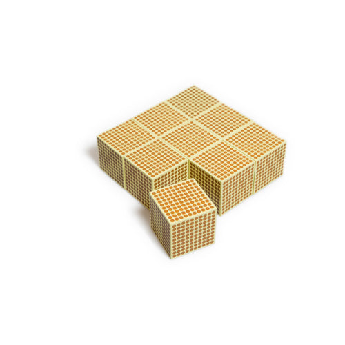 Montessori 9 wooden thousand cubes